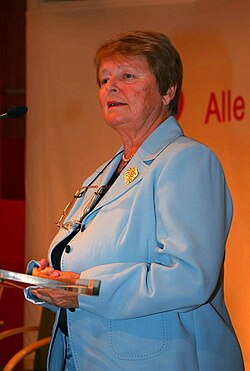 Gro Harlem Brundtland em registro histórico