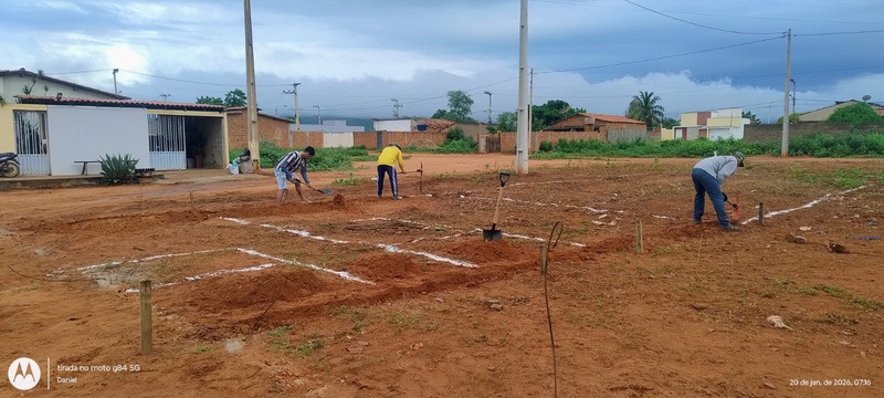 Registro das etapas iniciais da construção do Hotel Escola