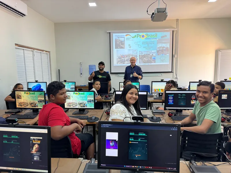 Atividade de educação e inclusão digital