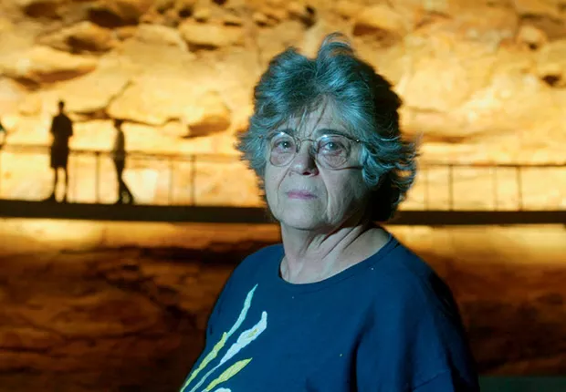 Retrato de Niède Guidon na Serra da Capivara