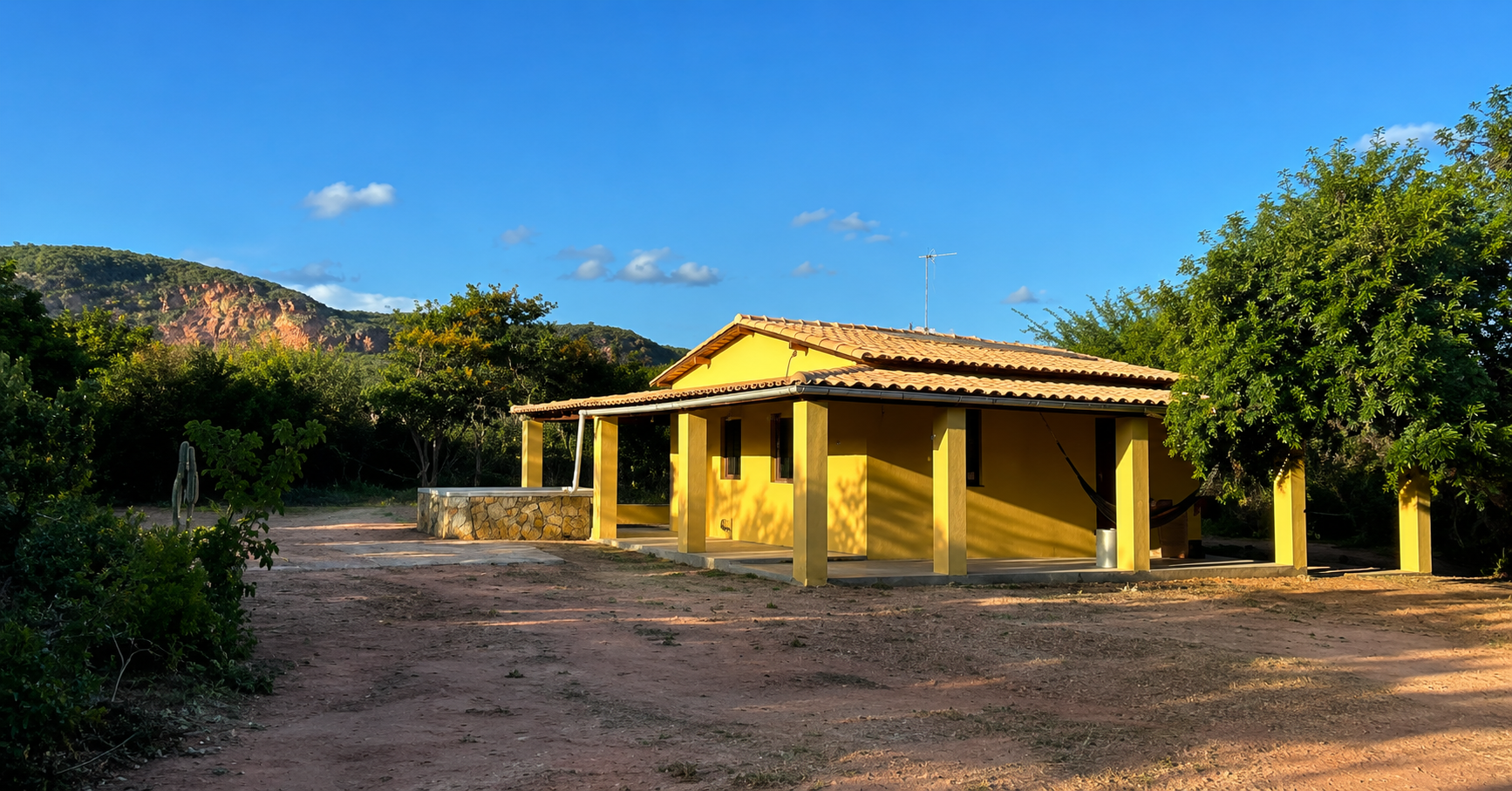 Casa da Reserva Ecológica em meio à paisagem